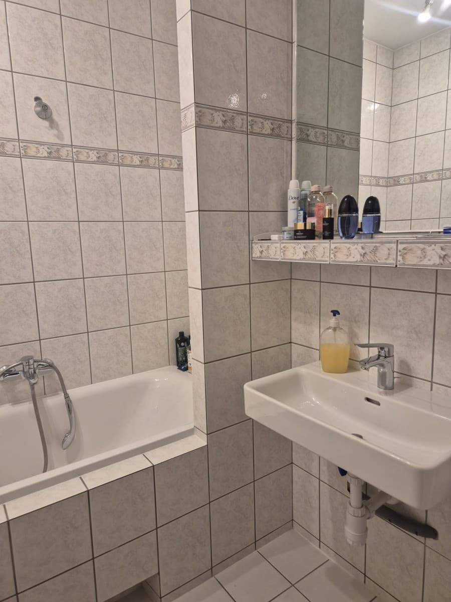 Spacious 3-room apartment in green Ursus – 15