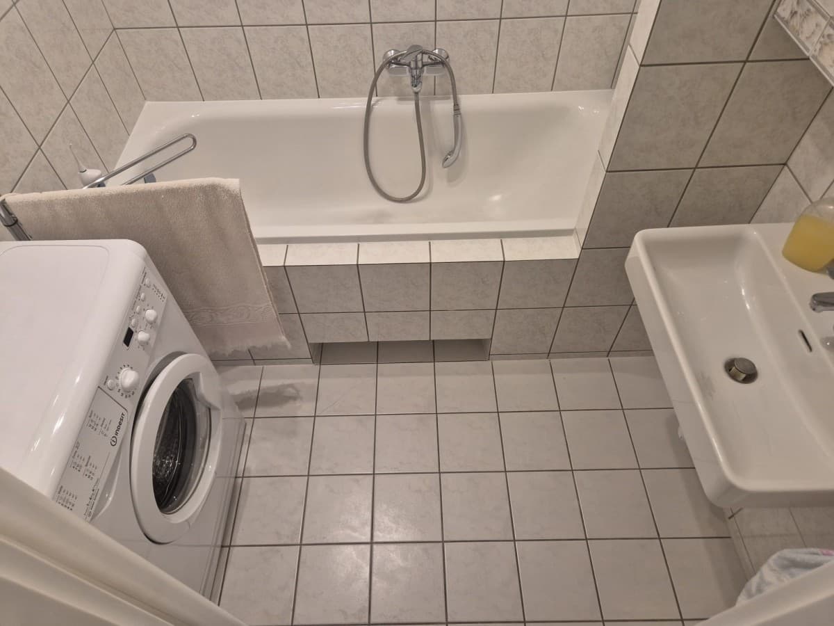 Spacious 3-room apartment in green Ursus – 17