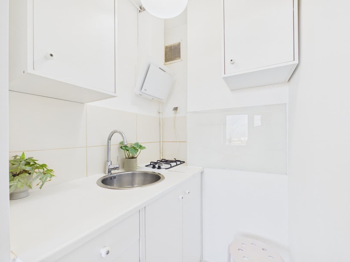 Compact studio near Metro Dworzec Wileński – 5