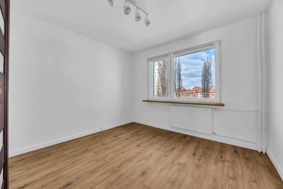 Comfortable 3-room apartment in Bemowo with balcony – 3