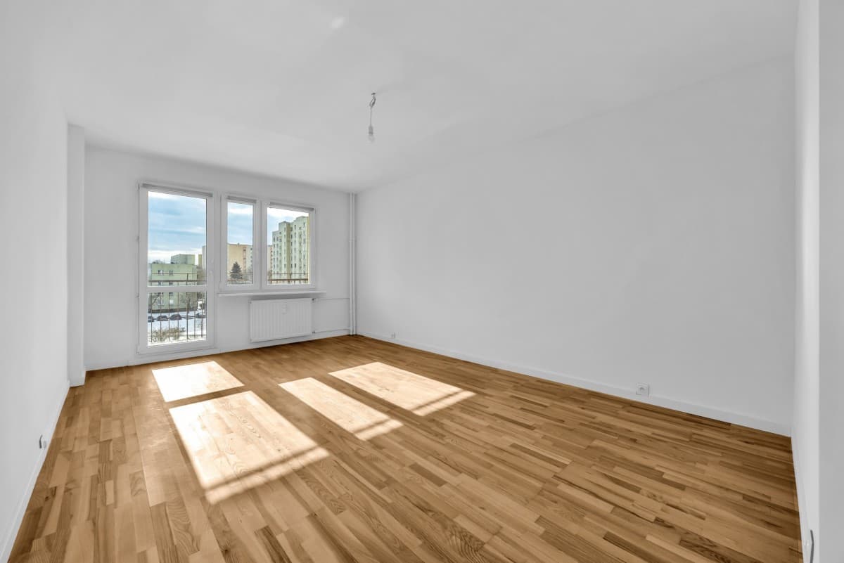 Comfortable 3-room apartment in Bemowo with balcony – 4