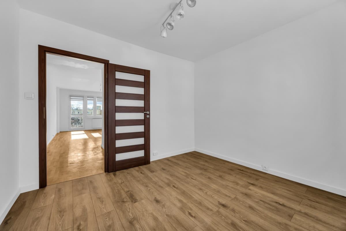 Comfortable 3-room apartment in Bemowo with balcony – 5