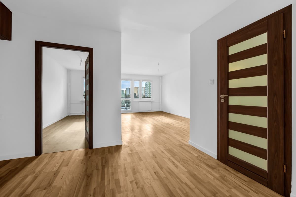 Comfortable 3-room apartment in Bemowo with balcony – 6