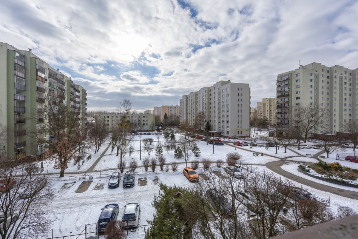 Comfortable 3-room apartment in Bemowo with balcony – 10