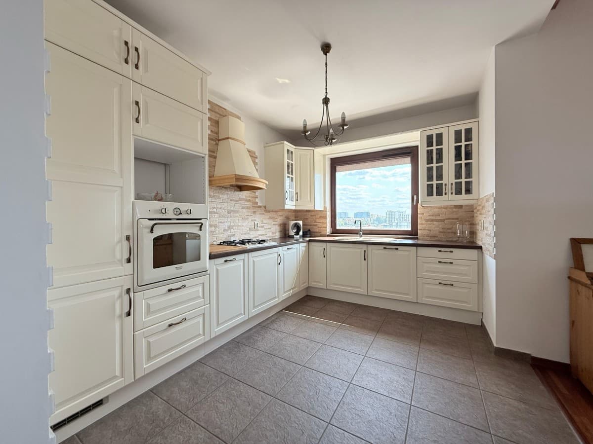 Spacious duplex apartment in closed community – 9