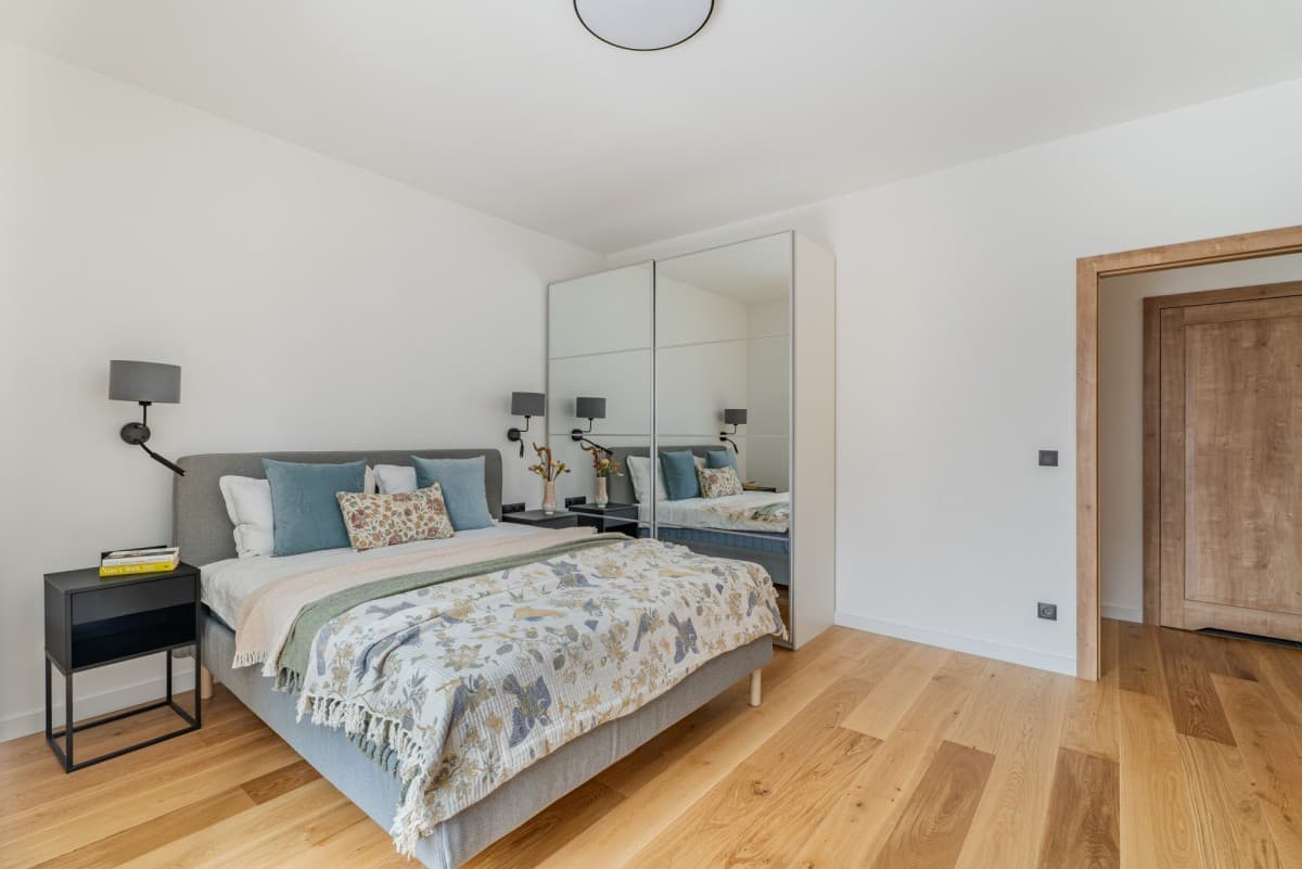 Newly designed 3-room apartment with balcony – 8