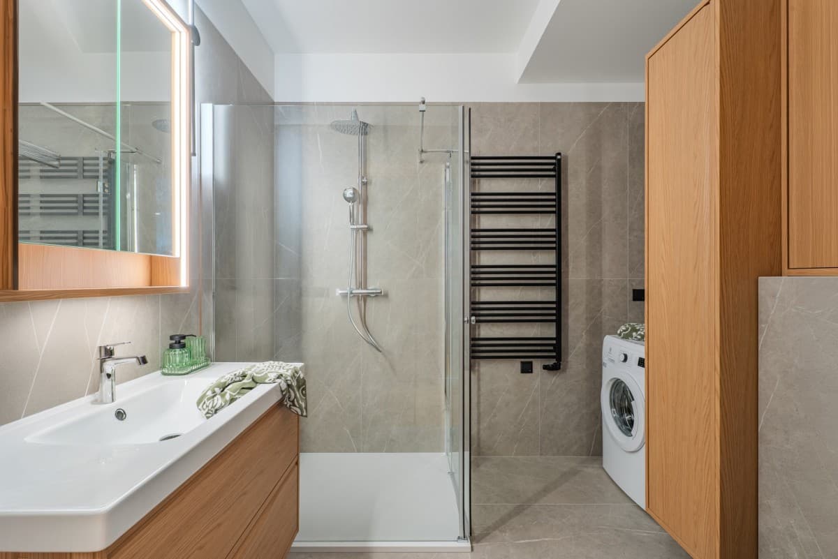 Newly designed 3-room apartment with balcony – 10