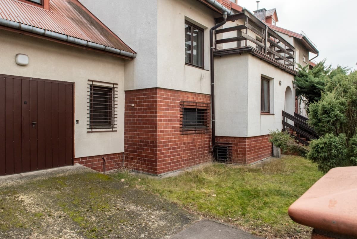 Spacious 10-room house in quiet Bemowo – 17