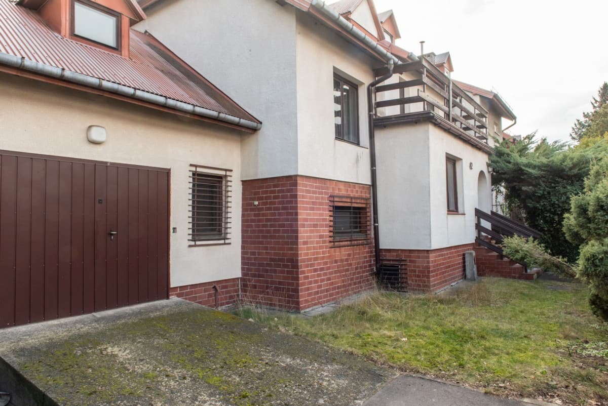 Spacious 10-room house in quiet Bemowo – 18