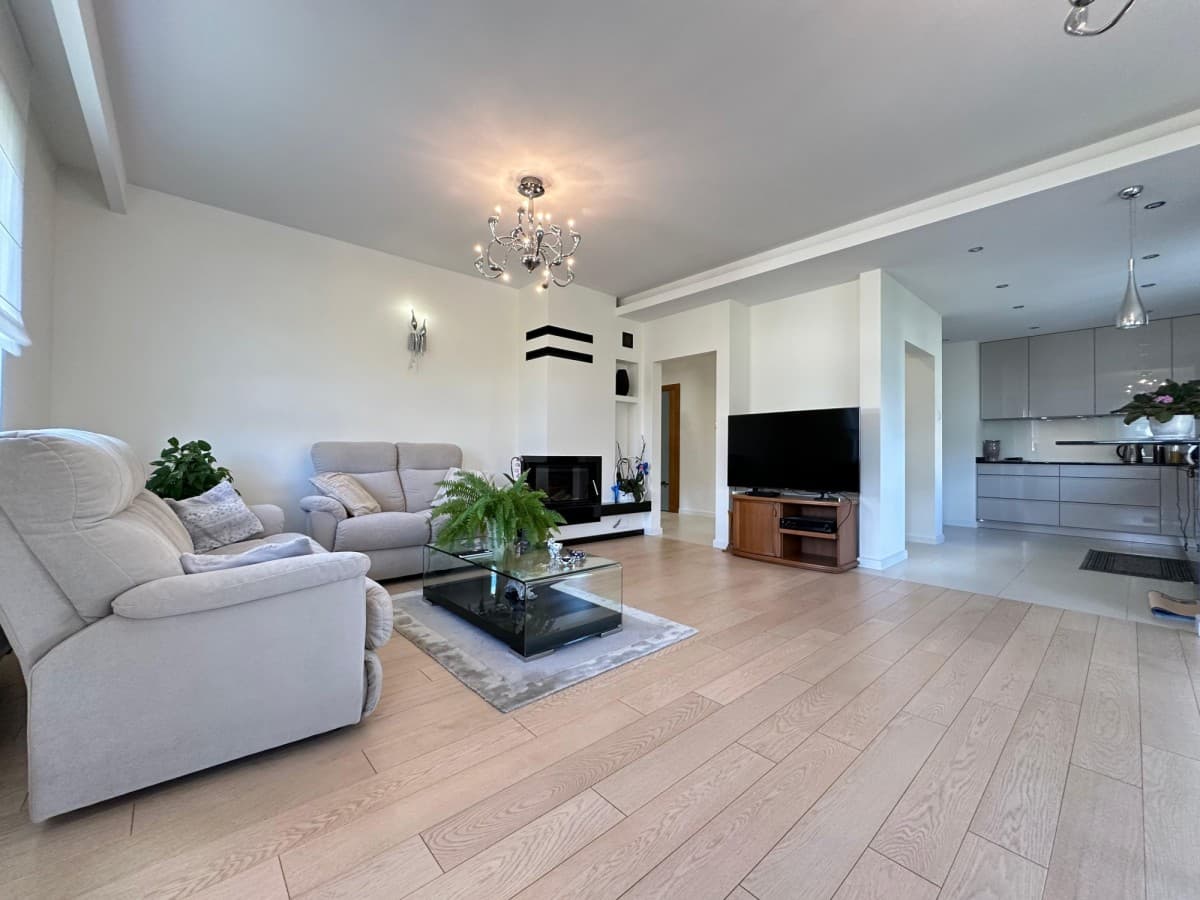 Luxury duplex apartment with private garden – 1