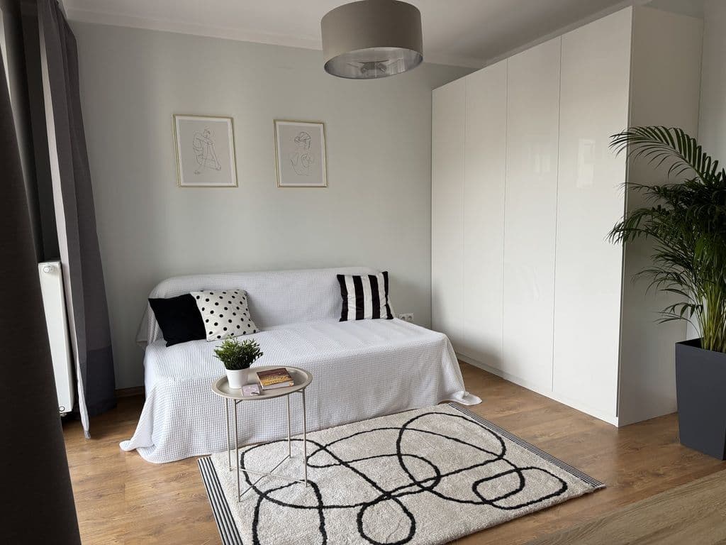 Bright studio with balcony in Żoliborz Artystyczny – 1