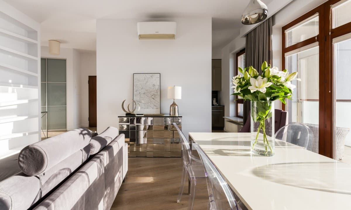 Sunny apartment with loggia in Zielony Żoliborz – 1