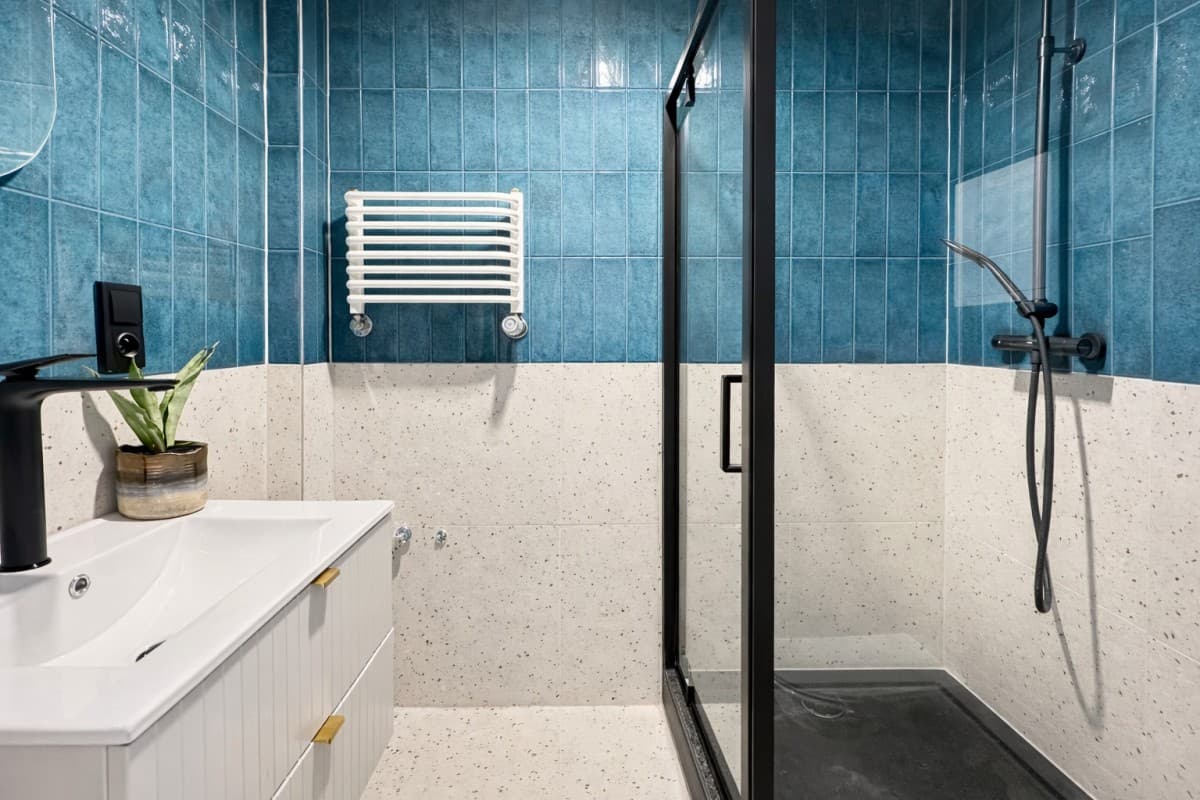 Renovated 34 m² with separate bedroom and parking – 4