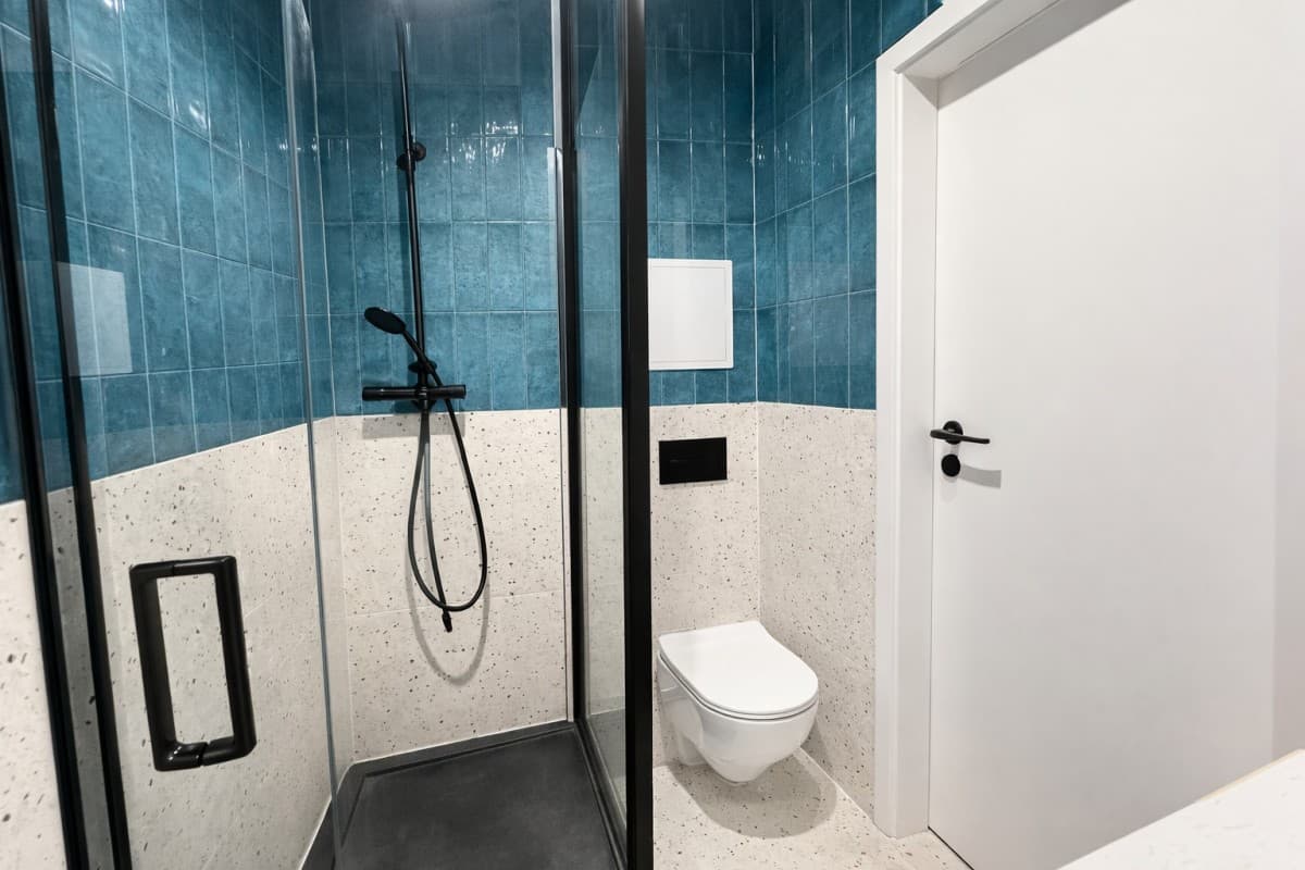 Renovated 34 m² with separate bedroom and parking – 13