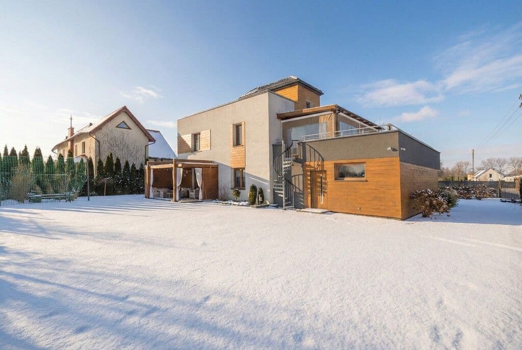 Energy-efficient family home in prestigious Wilanów – 2