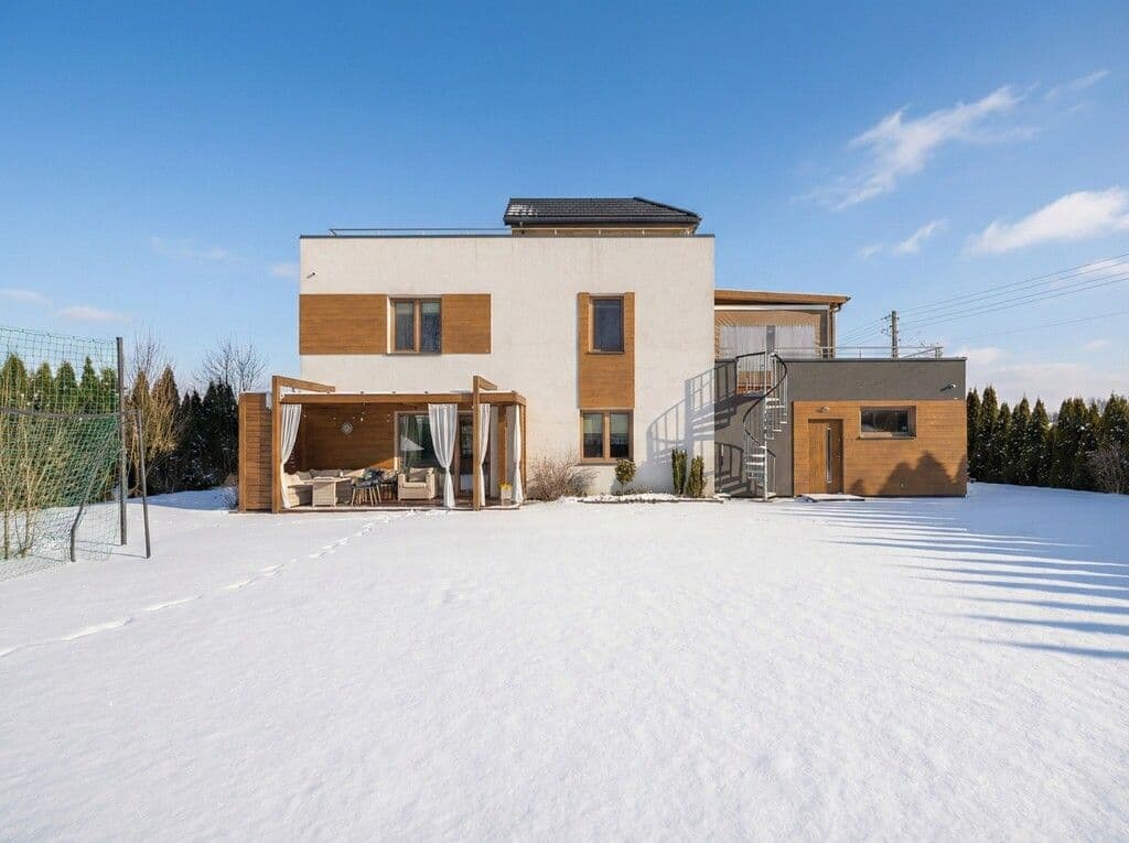 Energy-efficient family home in prestigious Wilanów – 4