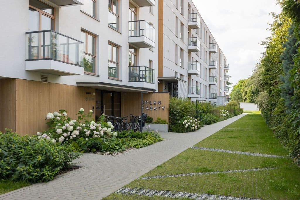 Spacious 3-room apartment with two gardens – 15