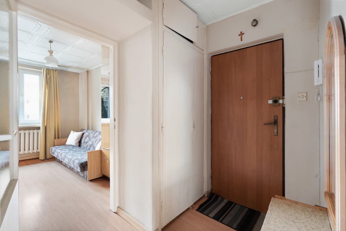 Bright, two-sided apartment in historic Żoliborz – 6