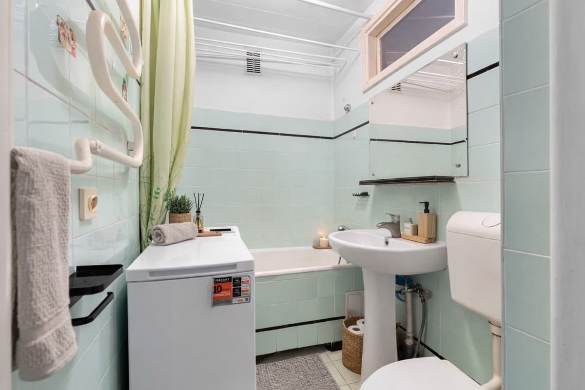 Bright, two-sided apartment in historic Żoliborz – 7