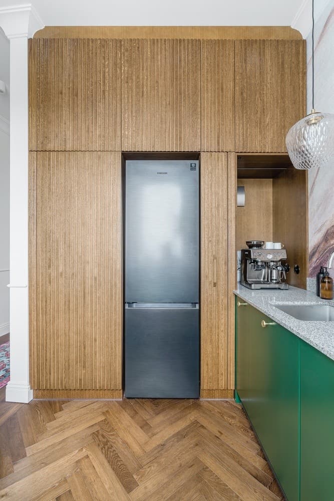 Renovated apartment in a historic tenement with elevator – 11