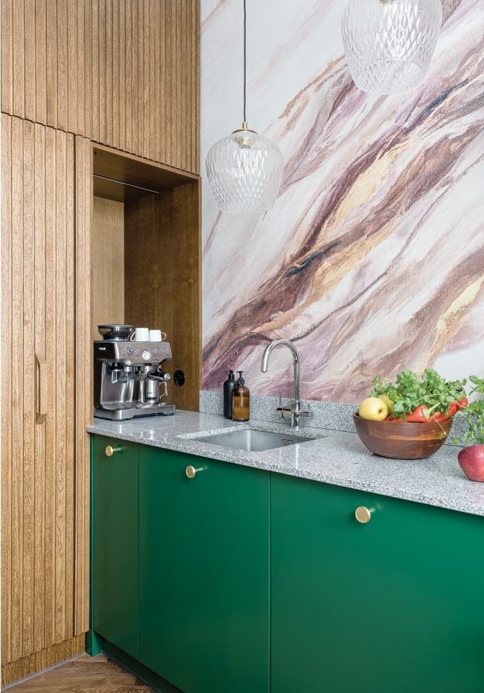 Renovated apartment in a historic tenement with elevator – 15