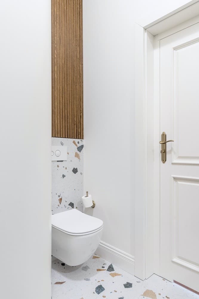 Renovated apartment in a historic tenement with elevator – 18