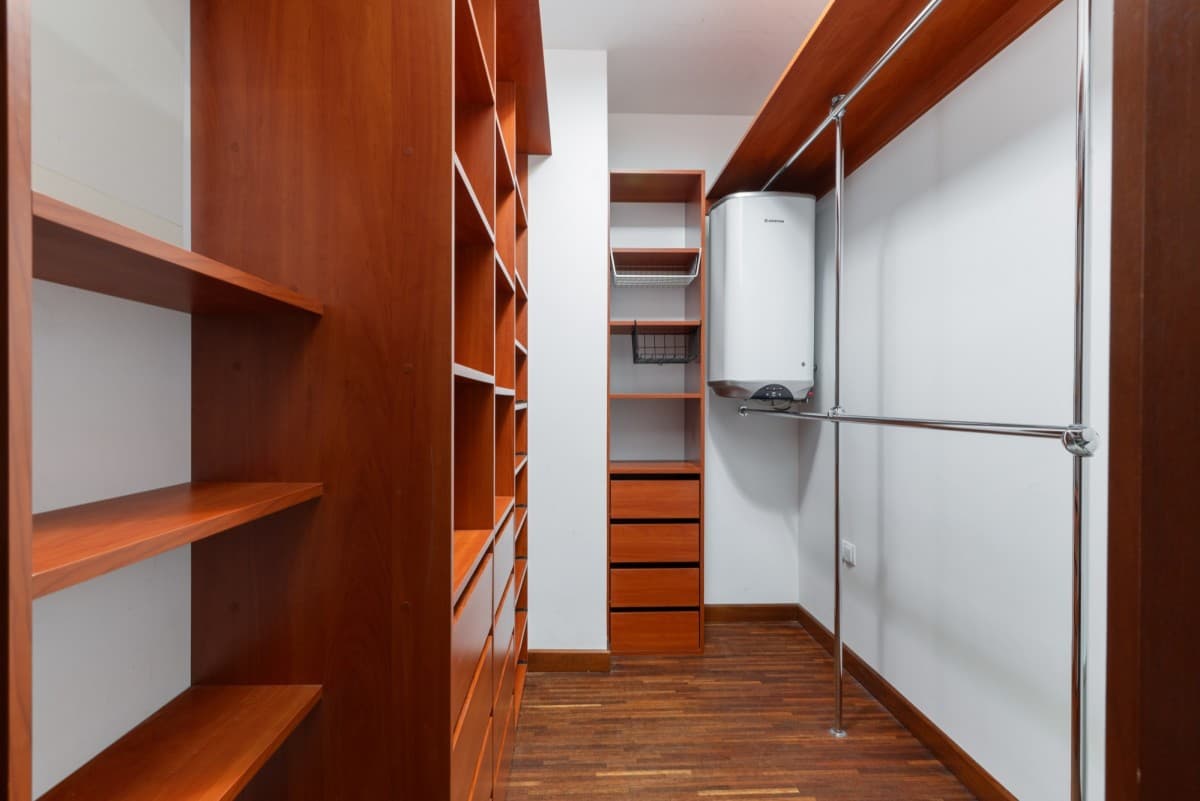 Spacious apartment with option for 4 rooms – 12