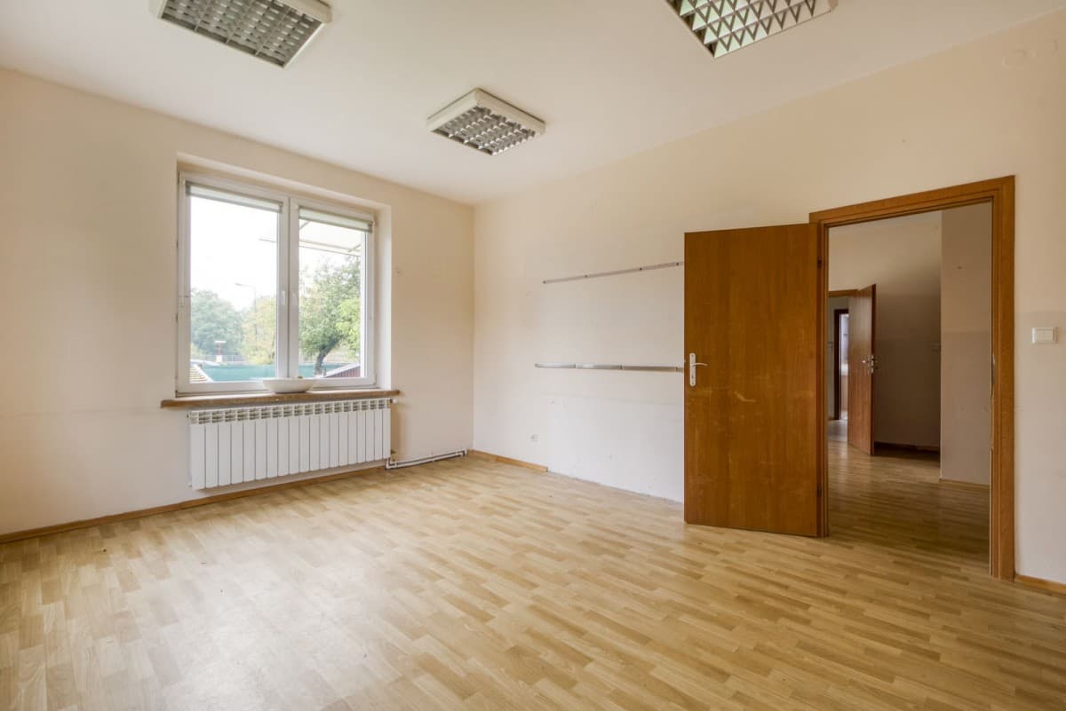 Spacious two-room apartment in a quiet building – 2