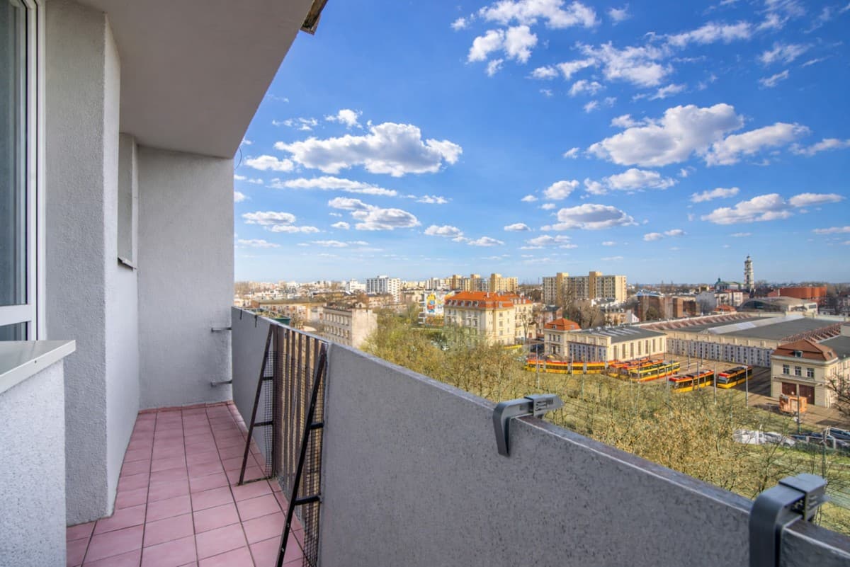 Bright 3-room apartment with panoramic views – 16