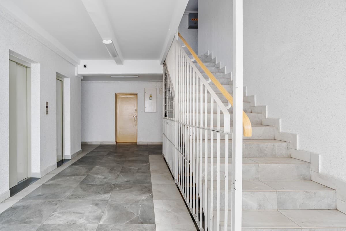 Bright 3-room apartment with panoramic views – 17