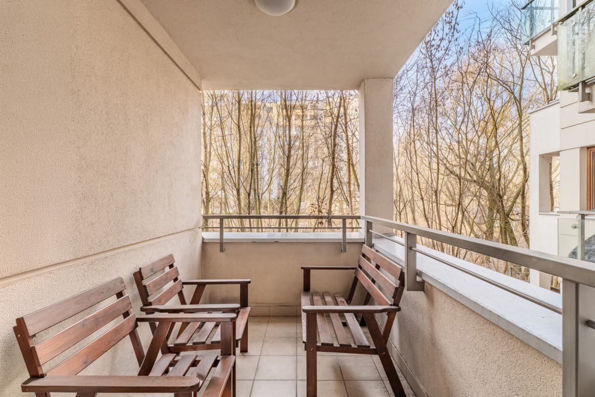 Comfortable 2-room apartment in secure Bielany – 12