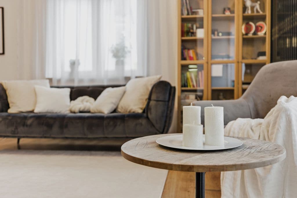 Bright 2-room apartment with balcony and garage – 3