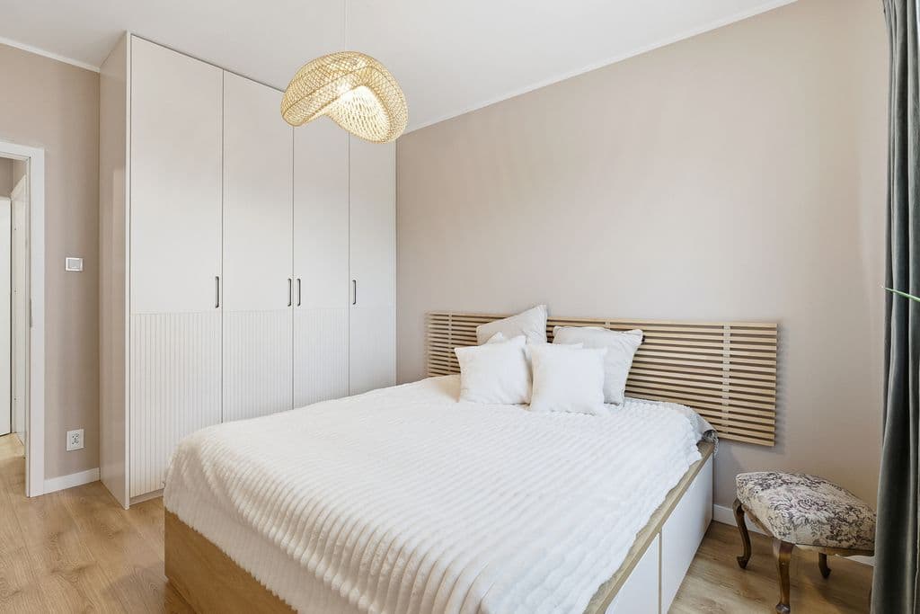 Bright 2-room apartment with balcony and garage – 14