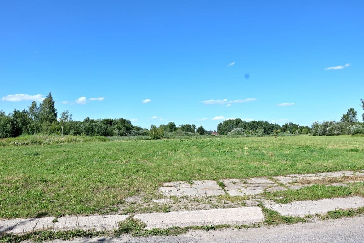 Investment land by Zgorzała Lake in Ursynów – 2