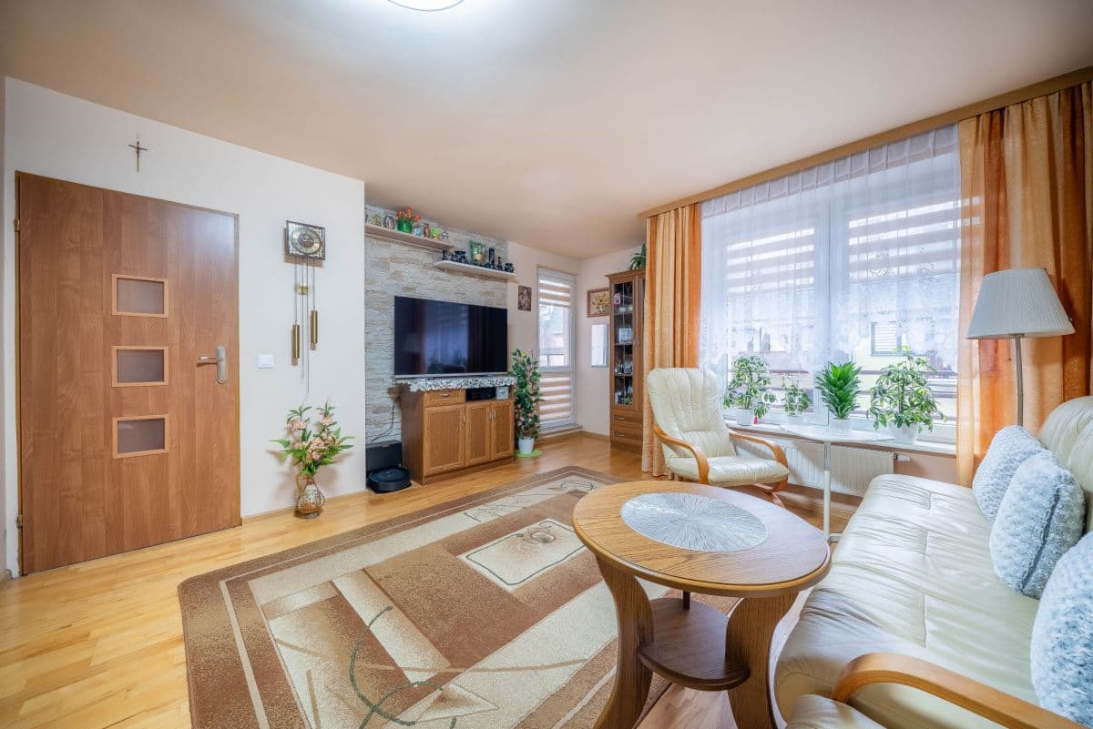 Spacious 2-level apartment with balcony in Piaseczno – 1