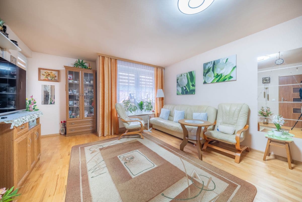 Spacious 2-level apartment with balcony in Piaseczno – 2