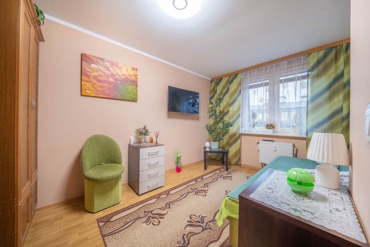 Spacious 2-level apartment with balcony in Piaseczno – 13