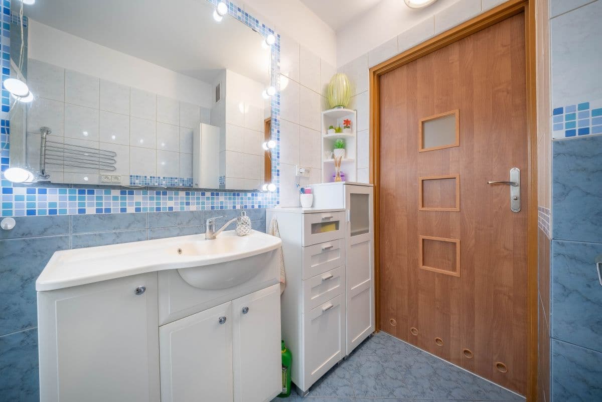 Spacious 2-level apartment with balcony in Piaseczno – 16