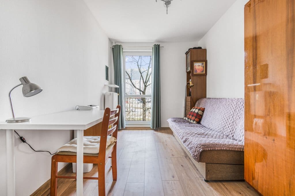 Bright 3-room apartment in Włochy, great location – 7