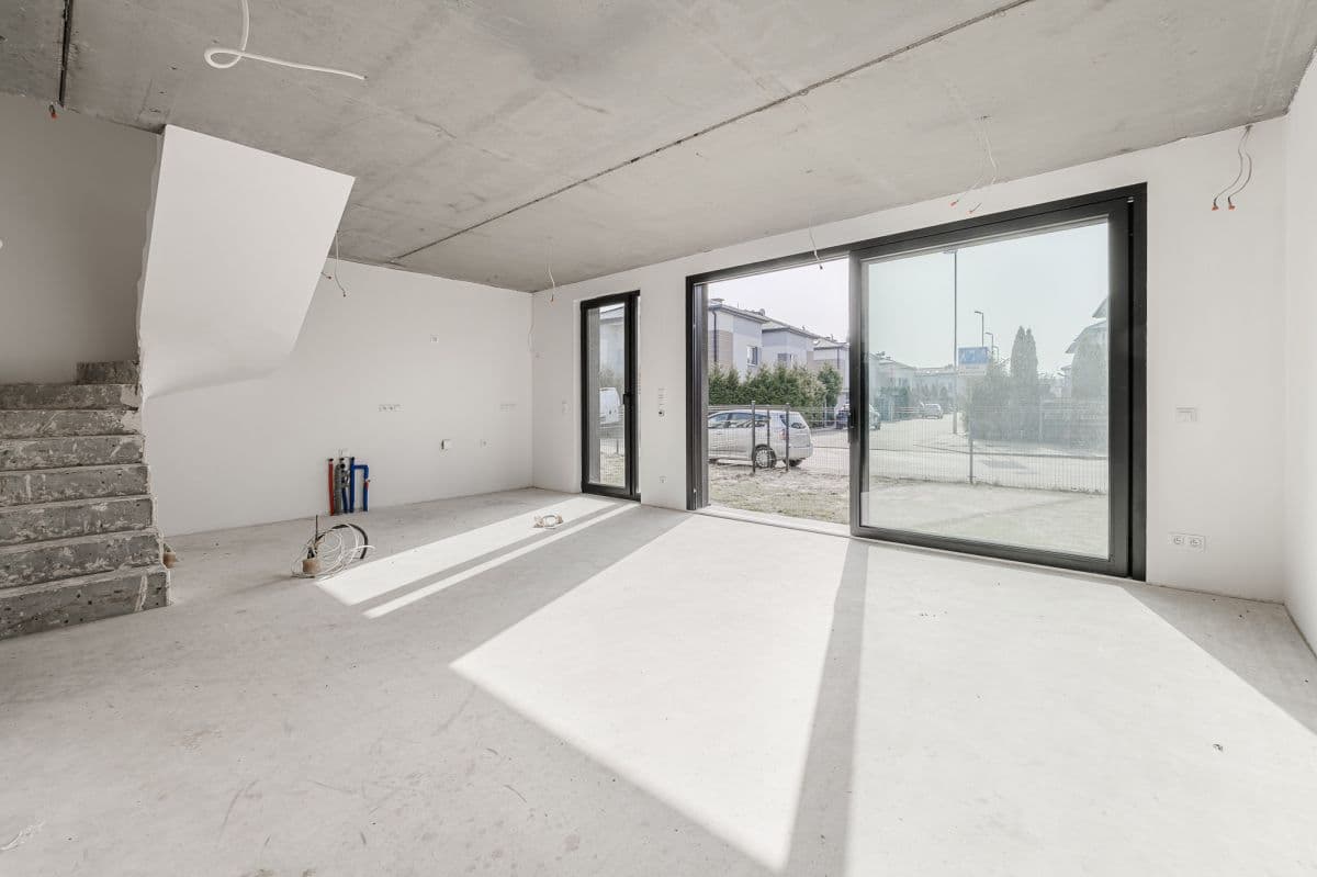 Corner segment house with spacious garden in Białołęka – 1