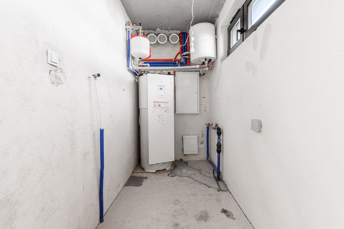 Corner segment house with spacious garden in Białołęka – 13