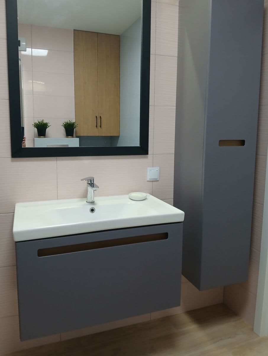 One-bedroom apartment with garage in trendy Praga – 11