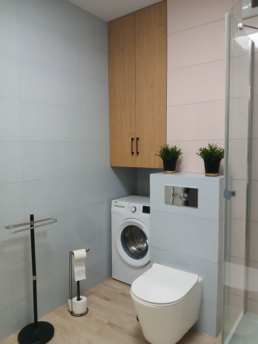 One-bedroom apartment with garage in trendy Praga – 12