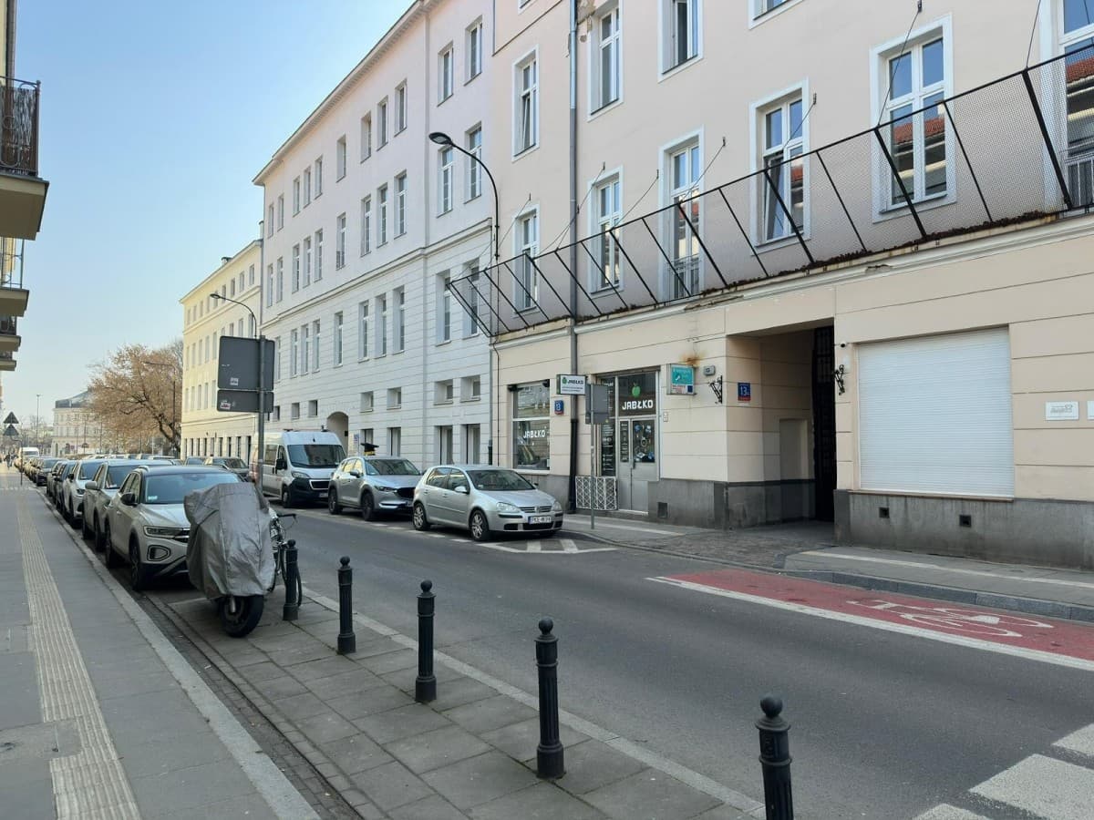 Charming 38.86m² office in Warsaw city center – 1
