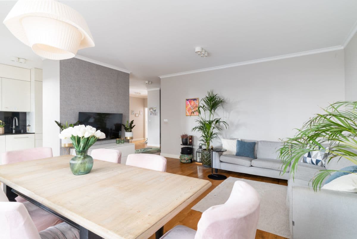 Spacious 4-room apartment with garden in Wilanów – 1