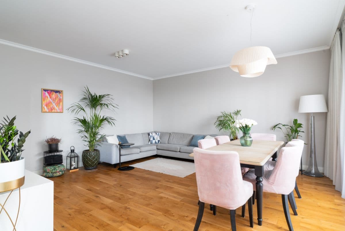 Spacious 4-room apartment with garden in Wilanów – 3