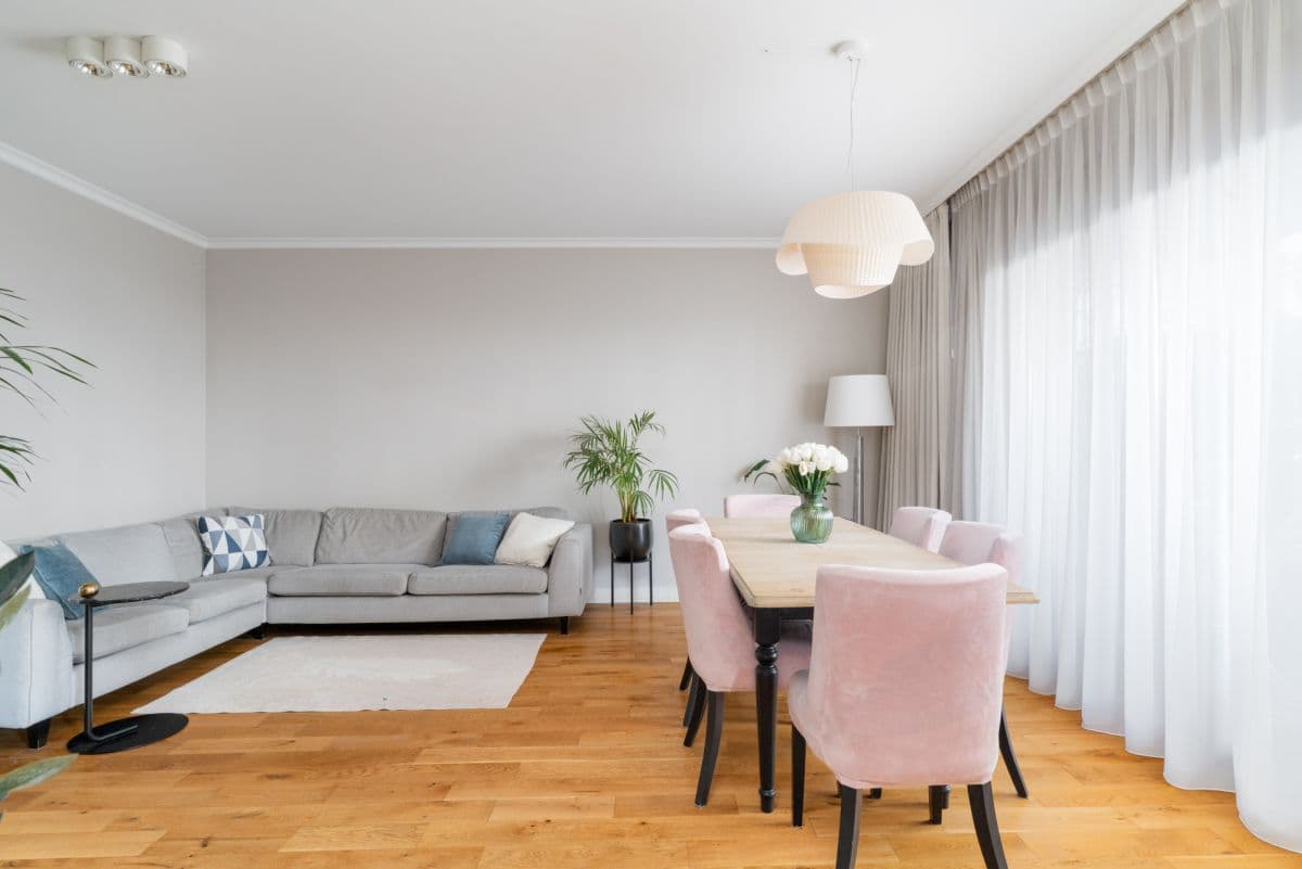 Spacious 4-room apartment with garden in Wilanów – 4