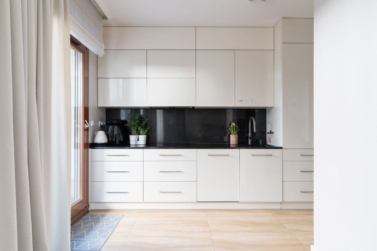 Spacious 4-room apartment with garden in Wilanów – 6