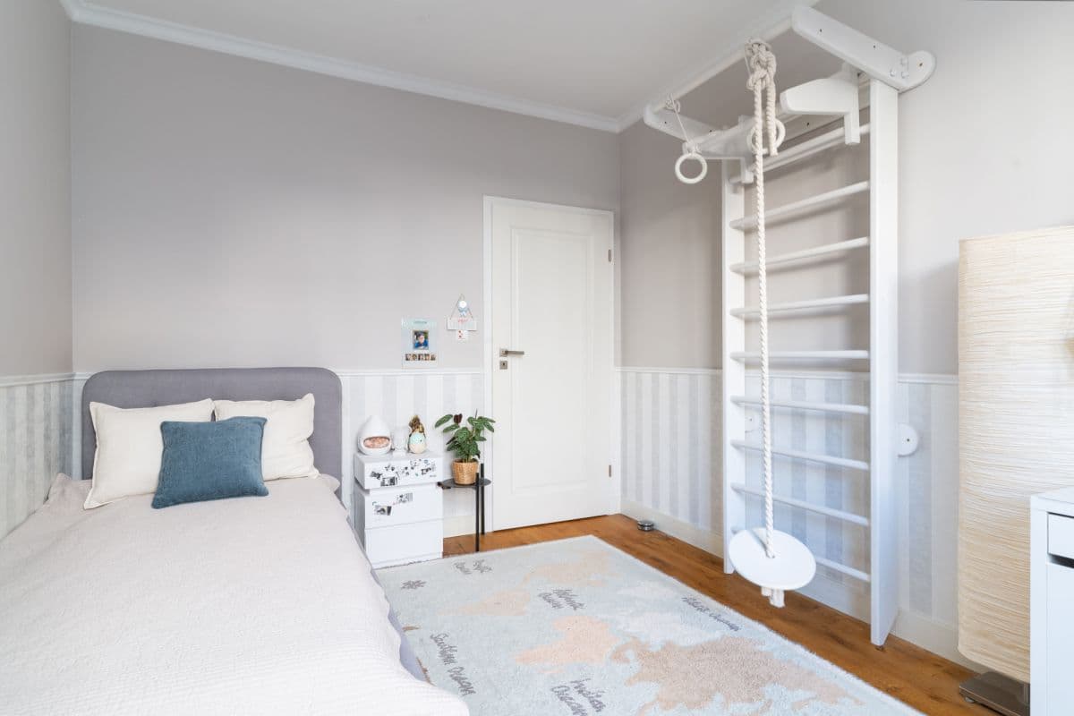 Spacious 4-room apartment with garden in Wilanów – 9