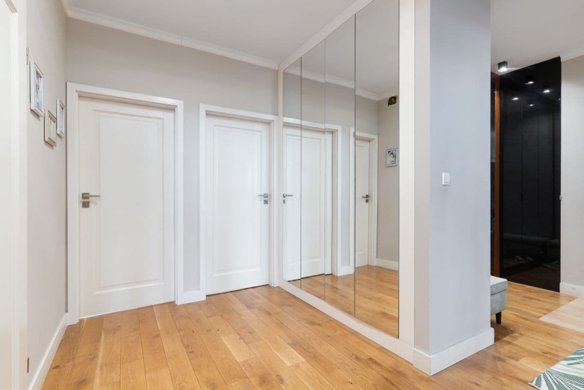 Spacious 4-room apartment with garden in Wilanów – 15